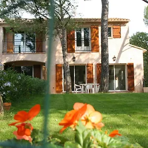 Location Et Hébergement de vacances Roquebrune-sur Argens