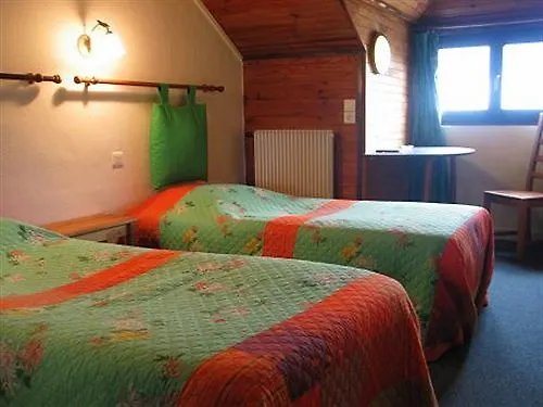 Hotel Hôtel La Gazelle Besse-et-Saint-Anastaise